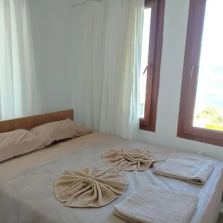 Aura Apartment *